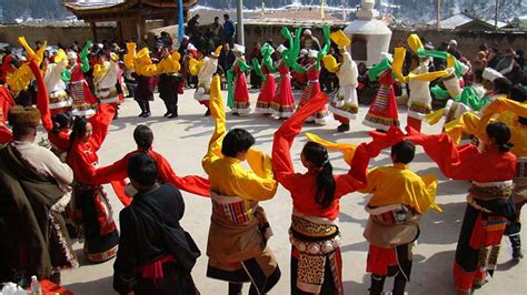 Celebrating the Tibetan New Year-- Beijing Review