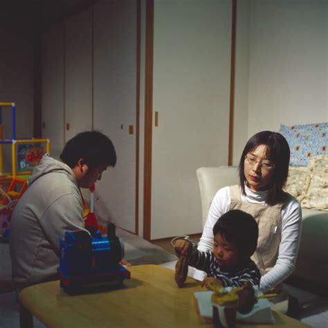 【组图】外国摄影师镜头下的日本家庭 (7)--日本频道--人民网