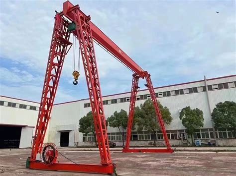 中国造出全球最大龙门吊，一次起重2万吨，再创世界纪录