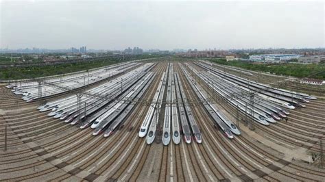 武汉高铁站及铁路交通枢纽高清图片下载-正版图片500692696-摄图网