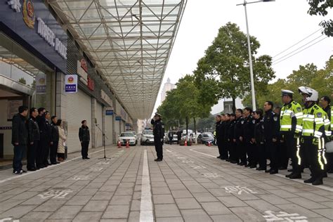 常德交警支队成立常德市首家二手车交易市场车管分所