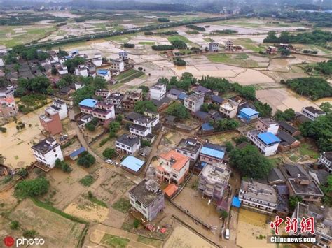 广西桂林洪水后的全州镇满目疮痍