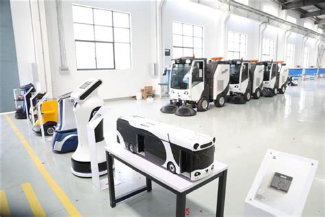 AI赋能产业落地升级 深兰机器人常州工厂正式投产_汽车科技_新民网