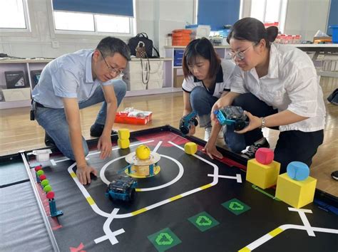 【工作室】南陵县中小学人工智能教育基地组织MakeX机器人教练员专项培训活动 - 创客梦工厂