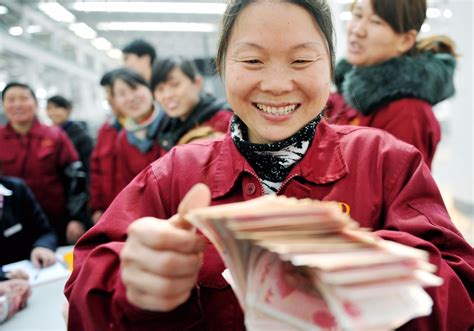 多地调整最低工资标准 上海领跑全国-中国商网|中国商报社
