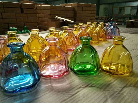 自贡优质烤花玻璃瓶厂家-四川宝晶玻璃有限责任公司