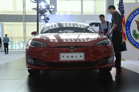 特斯拉Model 3预定火爆 外媒质疑其交付时间_汽车_环球网