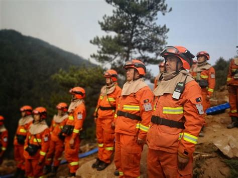 追踪 | 四川省红十字基金会：3040911元善款将向30位凉山救火英雄家属平均发放__凤凰网