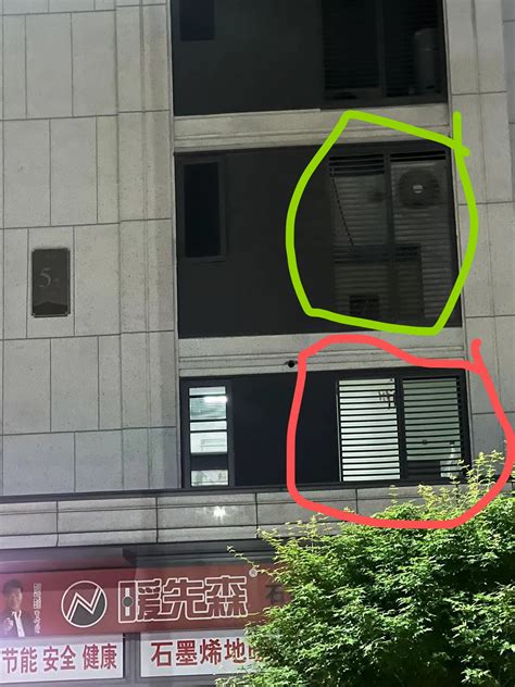 郑州管城区砖牌坊街1号院为啥没人管？小区车位被“占”，公共用地被“占”-中华网河南