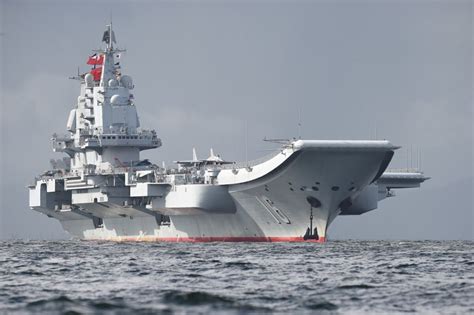 中国海军辽宁舰编队的舰艇配置，是保障第一次远洋训练的成功关键|编队|辽宁舰|综合补给舰_新浪新闻