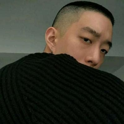 寸头女生头像真人温柔