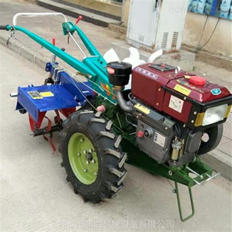 单人操作犁地机 手推式小型农用微耕机 多功能最新汽油锄草机-阿里巴巴