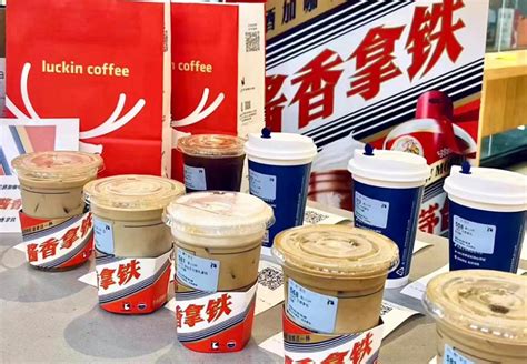 瑞幸联名风车车和假老练图片