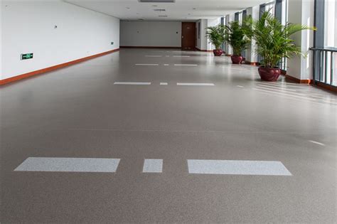 医院PVC地板被药剂污染,除了重铺有更好的办法!