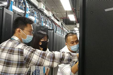 通力协作-海南空管分局气象设备室完成气象数据库系统搬迁 - 中国民用航空网