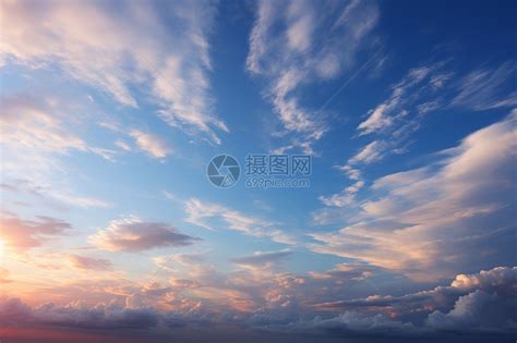 天空中的浮云高清图片下载-正版图片600526529-摄图网