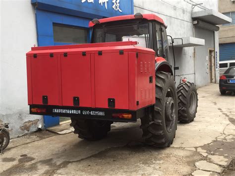 油田施工常用用的洛阳一拖东方红LX804拖拉机、拖拉焊、胶轮移动电站-新闻中心-江苏沃尔信动力设备有限公司
