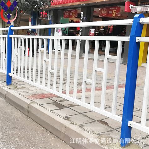 定制护栏厂家 市政护栏 人行道隔离栏 道路边沿围栏 方管栏杆-阿里巴巴