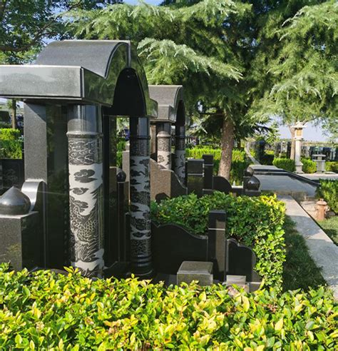 万佛墙生产商：这座墓园每年节地生态葬占比2/3-江西泰恒工艺品有限公司
