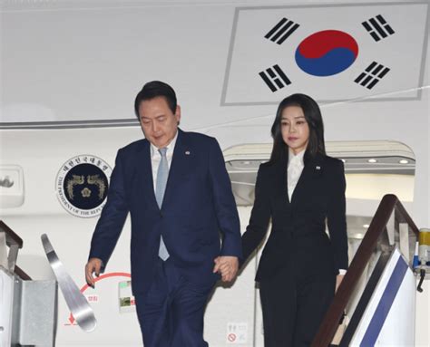 韩国新总统拒绝入住青瓦台：像宫殿 不好与民众沟通_凤凰网
