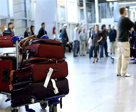 坐飞机可以带几个20寸行李箱（坐飞机只能带一个20寸行李箱吗）_生活_天鹮网