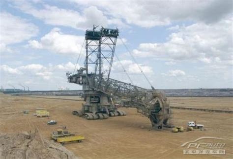 世界上最大的7款矿用自卸车精彩图集_铁甲工程机械网