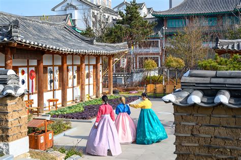 朝鲜平壤民俗公园建造名胜建筑微缩景观_景观中国