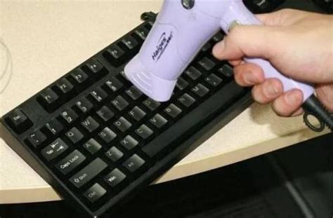 电脑键盘清理方法有哪些 键盘缝隙清理教程