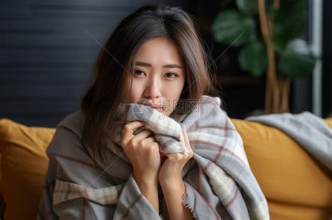 甜美女生头像感冒发烧