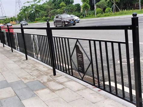 者也（ZYE）道路护栏城市马路市政护栏 镀锌钢护栏围栏 交通设施安全防撞活动护栏 1米高*3.08米长整套-融创集采商城