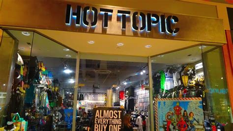 Hot Topic | W. Hartford | Westfarms