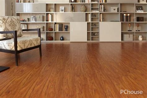 强化复合木地板价格表怎么样？强化复合木地板购买哪一个品牌好 - 房天下装修知识