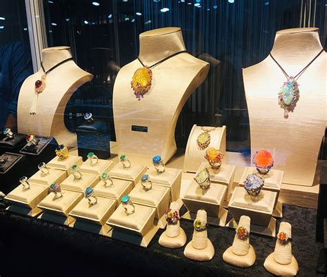 2019新晋世界遗产：印度斋浦尔集市和那里的手工珠宝商们|界面新闻 · 影像