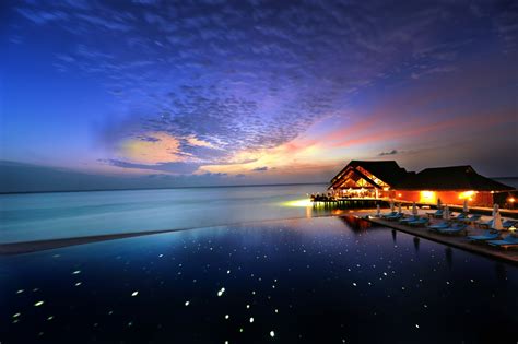 马尔代夫,大海,天空,棕榈树,平房,4K风景壁纸_4K风景图片_墨鱼部落格