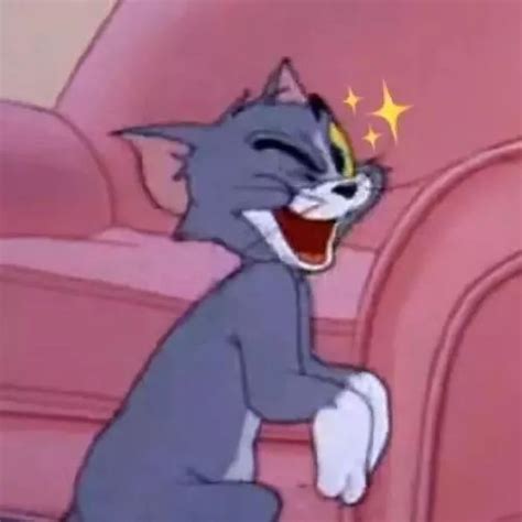 女生温柔头像猫和老鼠
