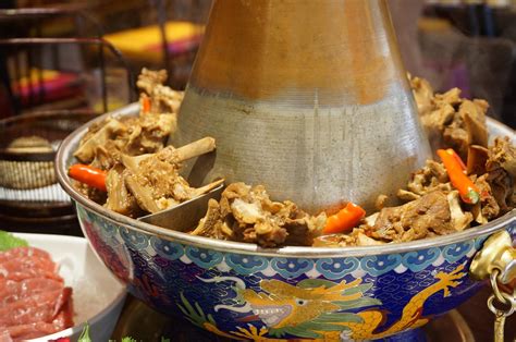 大内蒙美食铜锅涮羊肉