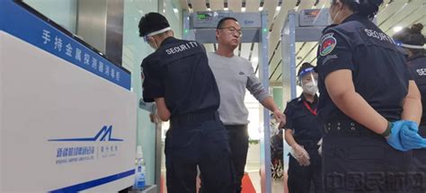 全新研发首台手持金属探测仪消毒机已在喀什机场安全检查站正式投入试用-中国民航网