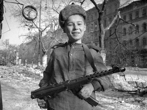 苏联红军战士图片免费下载_PNG素材_编号1yqi5jlx7_图精灵