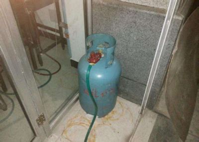 连云港一家烧烤店煤气罐爆炸 两人烧伤-气体事故-安厦系统科技有限责任公司