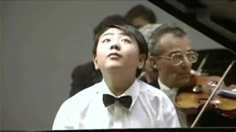 中国钢琴家郎朗13岁旧照曝光 原来他的成功从小就有迹可循 - 知乎