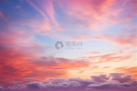 天空中五彩斑斓的高清图片下载-正版图片600501347-摄图网