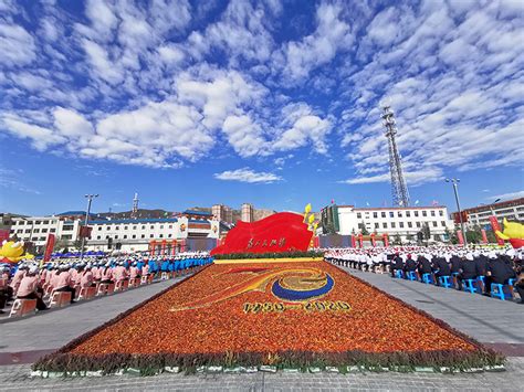 天祝藏族自治县人民政府 公开工作情况 天祝县非物质文化遗产晒佛、酥油花展在天堂寺如期举行