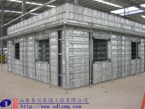 建筑模板的介绍和作用-深圳市佰润木业有限公司