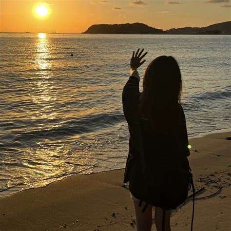 非主流美女海边头像