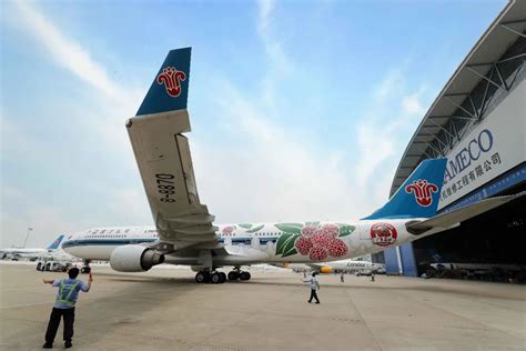 川航A350“大运号”主题涂装飞机亮相-中国民航网