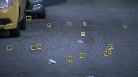 美国费城一大学附近发生枪击案：5人中弹 28岁男子身中14枪