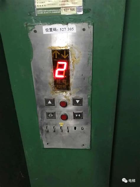 实拍：1990年的上海三菱电梯！还在使用！|电梯|上海三菱|生产许可证_新浪新闻