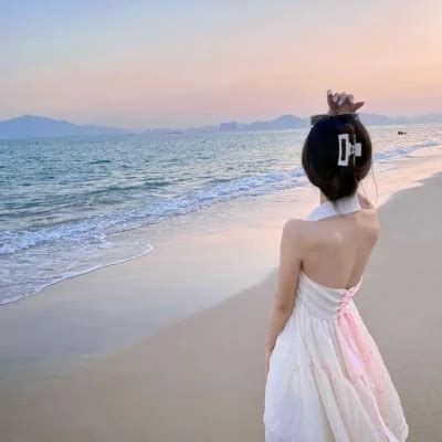 露背女生头像非主流