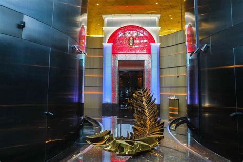 上海之巅-云端艺邸 J酒店上海中心于2021年6月19日绽放申城_资讯频道_悦游全球旅行网