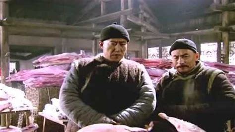 天无绝人之路，生意被对手抢占，小伙却把几千斤冻羊肉全包成了饺子！